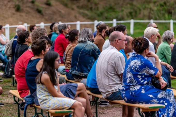 Photos de l'événement "au stade de la nuit"