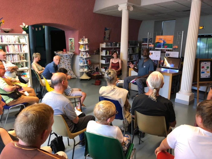 Rencontre avec Eddy L. Harris dans la bilioth&egrave;que de Stenay