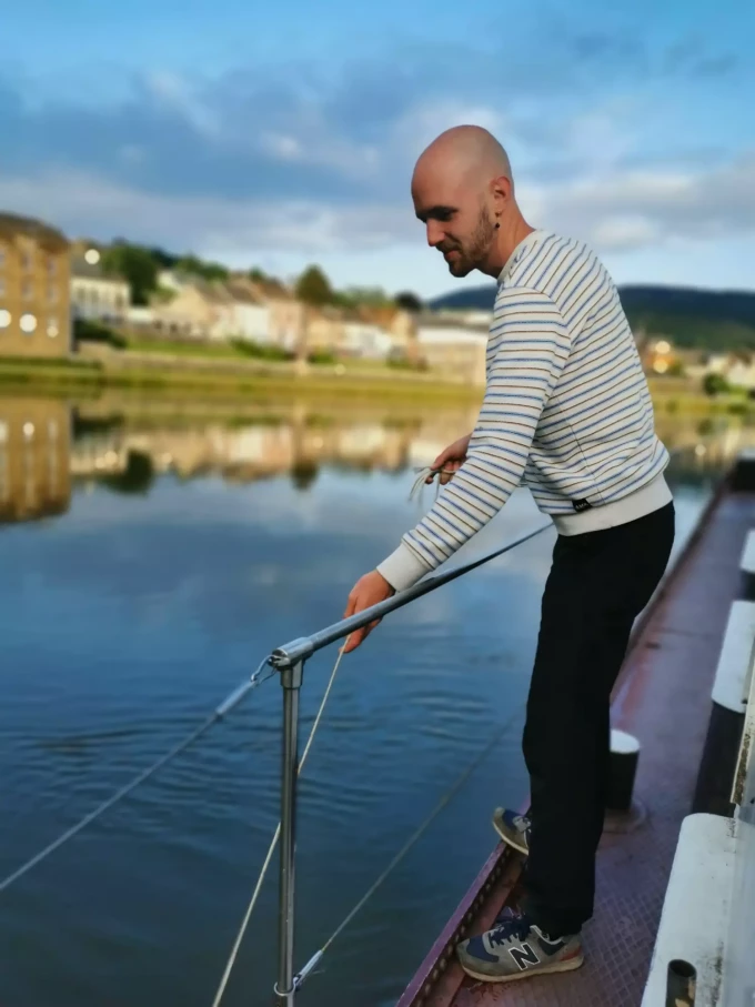 David pêche à l&#039;aimant