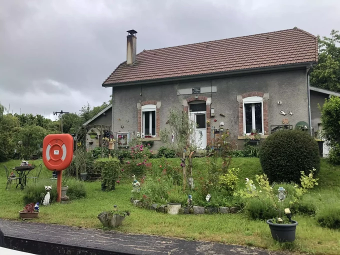 Maison éclusière, entre Asfeld et Rethel