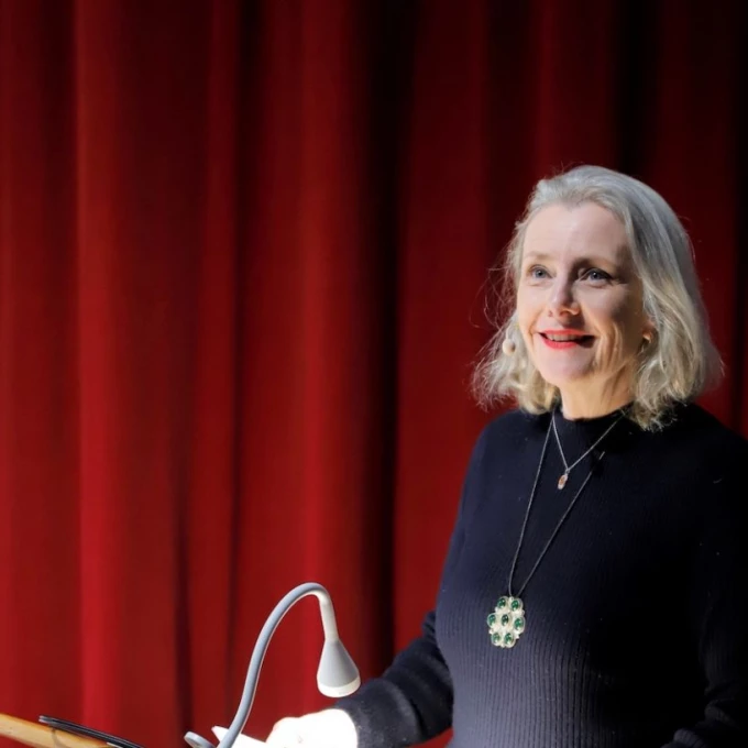 Portrait Cecile Roumiguiere